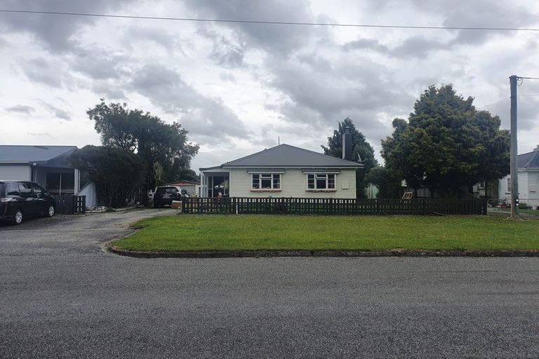 Photo of property in 4 Ohau Street, Dobson, Greymouth, 7805