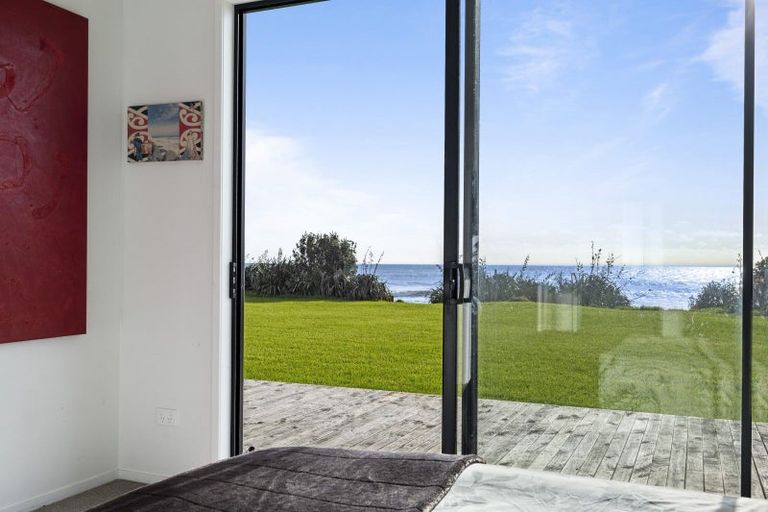 Photo of property in 317 Porikapa Road, Warea, New Plymouth, 4381