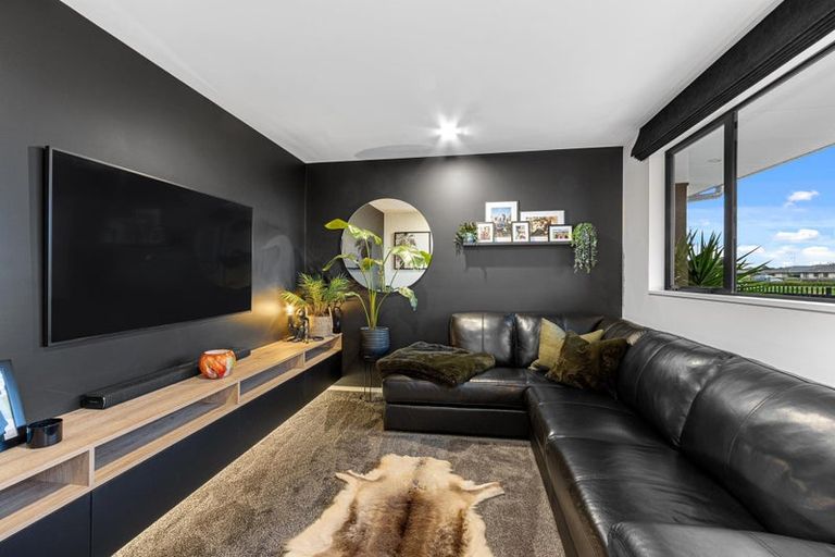 Photo of property in 38 Stationmasters Way, Prebbleton, 7604