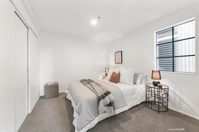 Photo of property in Courtenay Apartments, 606/120 Courtenay Place, Te Aro, Wellington, 6011