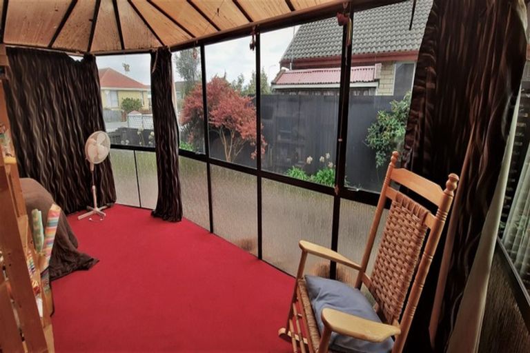 Photo of property in 15 Inverell Place, North New Brighton, Christchurch, 8083