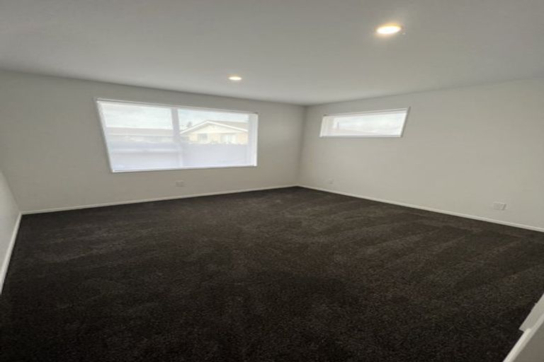 Photo of property in 2/35 Oldwood Street, Bishopdale, Christchurch, 8053