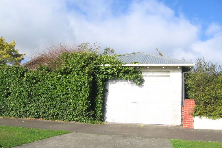 Photo of property in 30 Saint Johns Avenue, Palmerston North, 4414