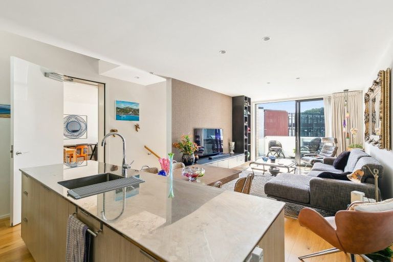 Photo of property in 41 Erica Pabst Way, Island Bay, Wellington, 6023