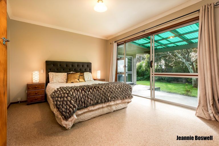 Photo of property in 16 Roy Street, Palmerston North, 4410