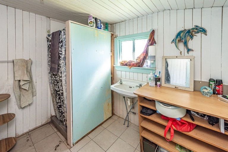 Photo of property in 39 Cornfoot Street, Castlecliff, Whanganui, 4501