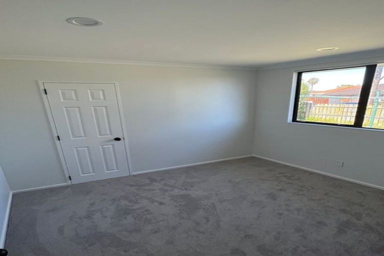 Photo of property in 21 Frederick Reece Drive, The Gardens, Auckland, 2105