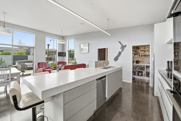 Photo of property in 48 Minaret Ridge, Wanaka, 9305