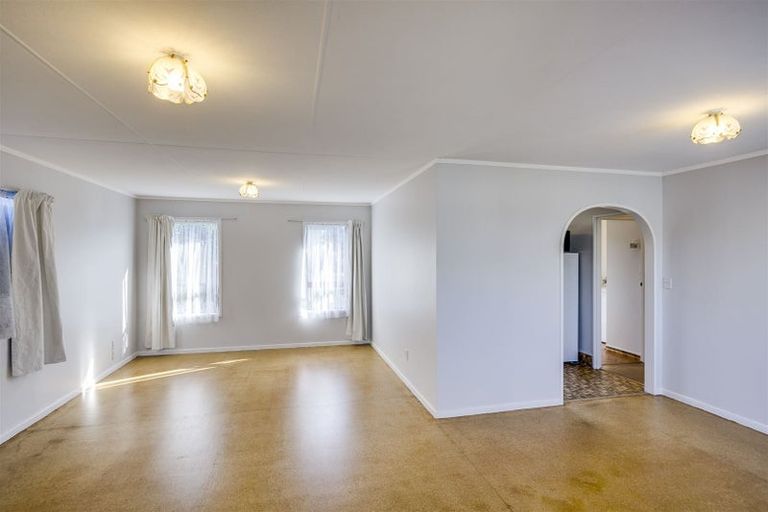Photo of property in 2/32 Spriggs Crescent, Greenmeadows, Napier, 4112