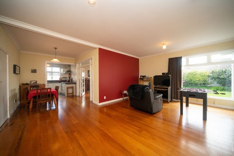 Photo of property in 547 Featherston Street, Roslyn, Palmerston North, 4414