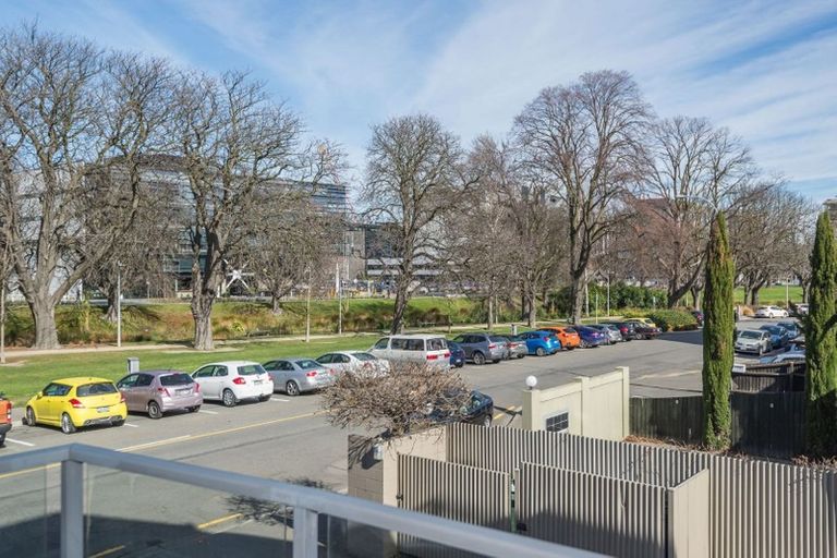 Photo of property in 6/245 Montreal Street, Christchurch Central, Christchurch, 8013