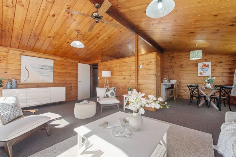 Photo of property in 14 Petrie Street, Pomare, Rotorua, 3015