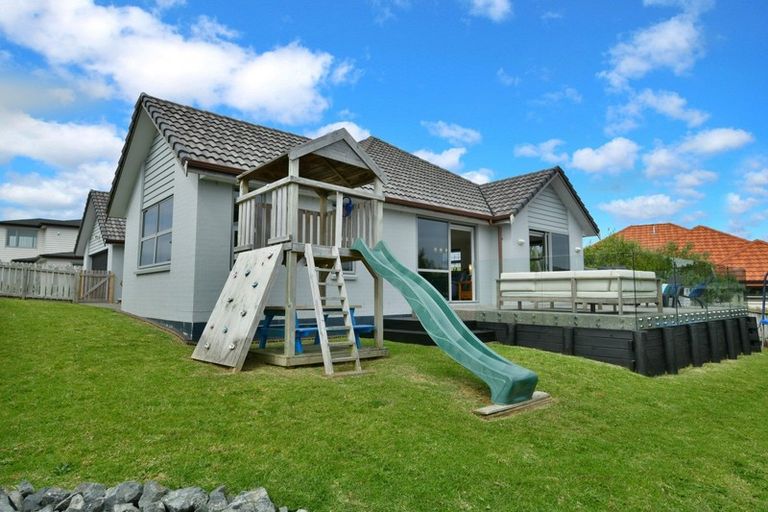 Photo of property in 119 Alec Craig Way, Gulf Harbour, Whangaparaoa, 0930