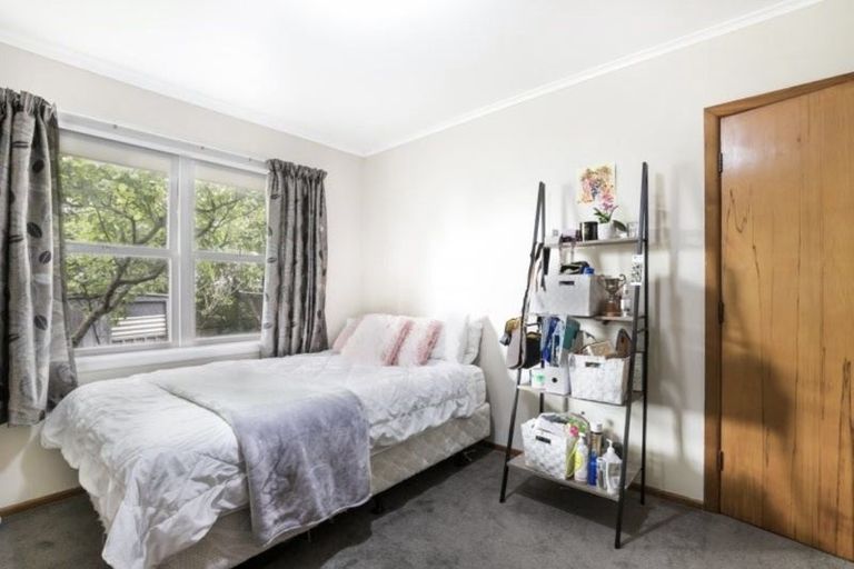 Photo of property in 1/37a Mcintyre Road, Mangere Bridge, Auckland, 2022