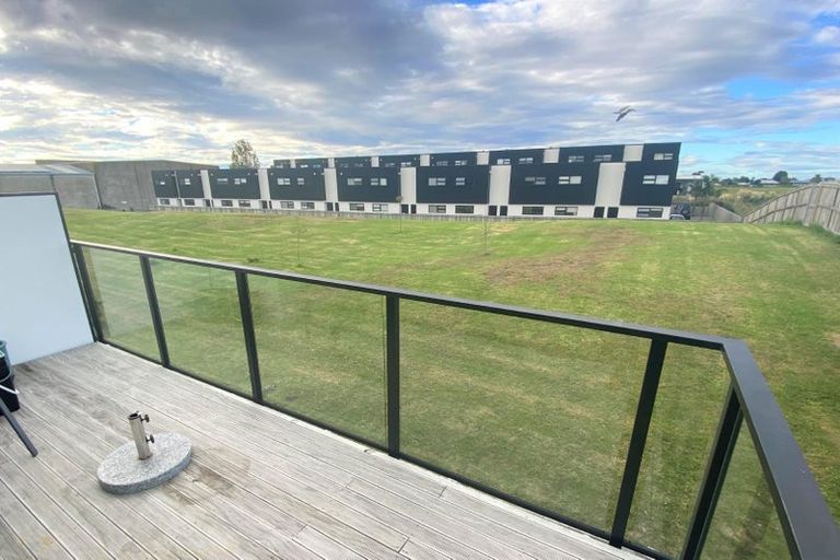 Photo of property in 12/18 Ashley Place, Papamoa Beach, Papamoa, 3118