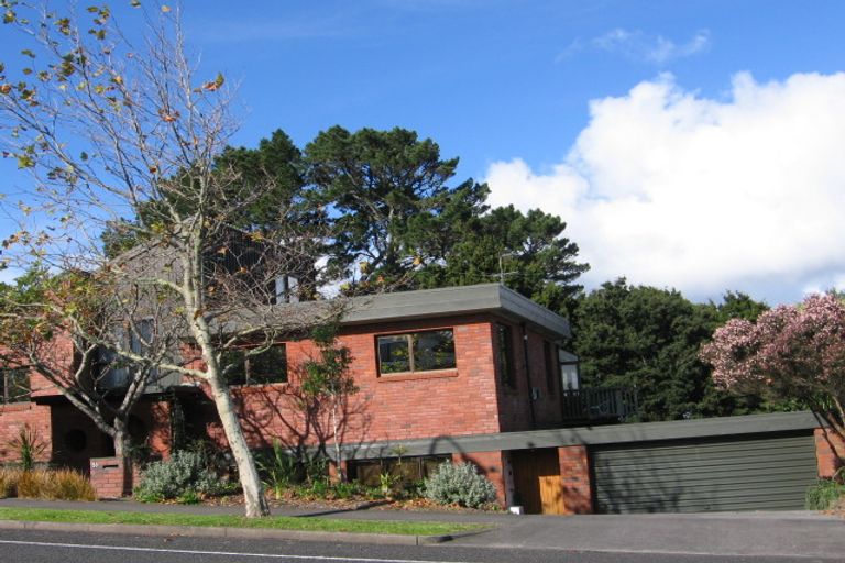Photo of property in 59 Eugenia Rise, Totara Heights, Auckland, 2105