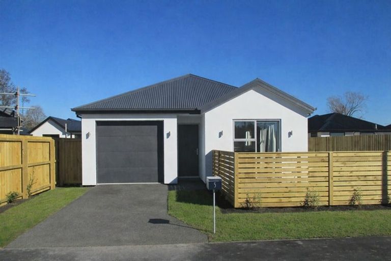 Photo of property in 5 Perendale Street, Belfast, Christchurch, 8051