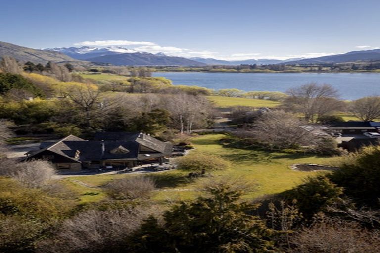 Photo of property in 11 Arrowtown-lake Hayes Road, Lake Hayes, Queenstown, 9371