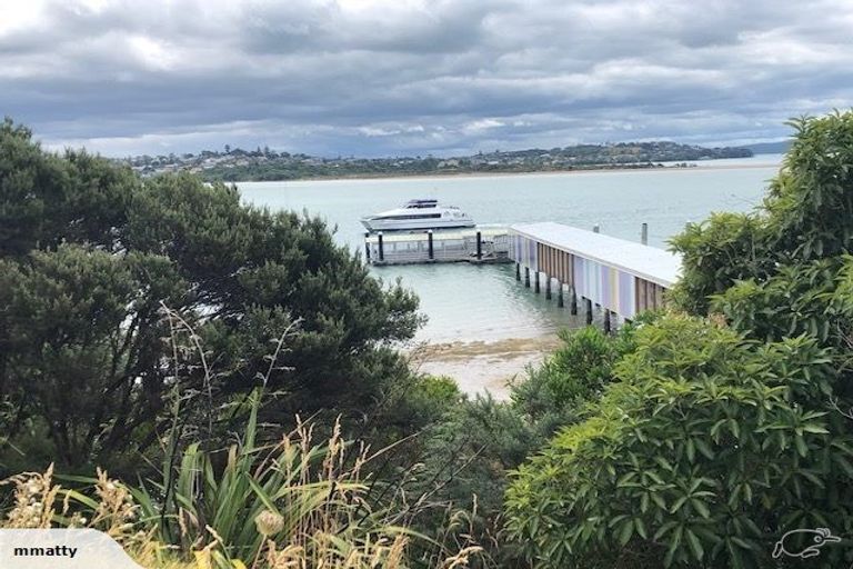 Photo of property in 6a Ursula Place, Half Moon Bay, Auckland, 2012