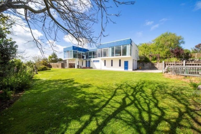 Photo of property in 8a Clifford Street, Hawera, 4610