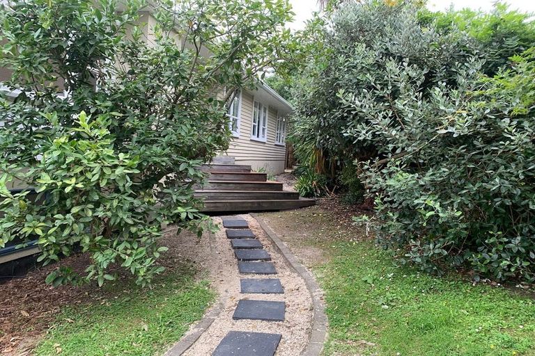 Photo of property in 20 Jutland Street, Mairangi Bay, Auckland, 0630