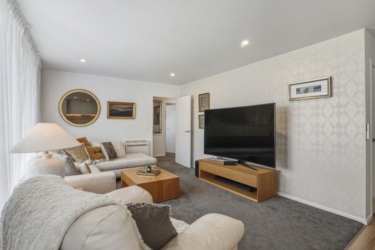 Photo of property in 44a Hargest Crescent, Saint Kilda, Dunedin, 9012