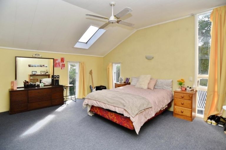 Photo of property in 2/4 Maidstone Road, Ilam, Christchurch, 8041