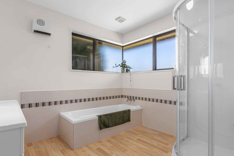 Photo of property in 20 Taranaki Drive, Woodend, 7610