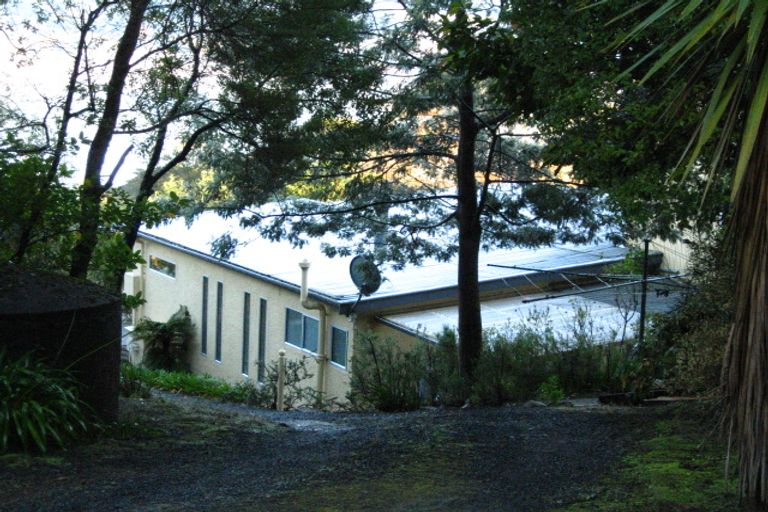 Photo of property in 212 Doctors Point Road, Waitati, 9085