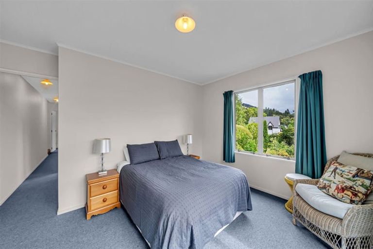 Photo of property in 19 Walnut Place, Akaroa, 7520