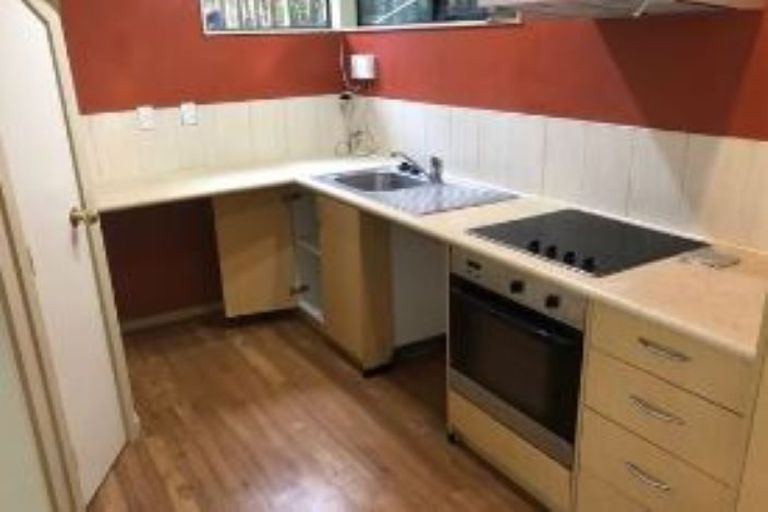 Photo of property in 37 Olivia Crescent, Tawa, Wellington, 5028