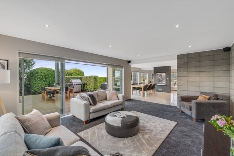 Photo of property in 16 Ravensdale Rise, Westmorland, Christchurch, 8025