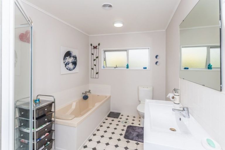 Photo of property in 622 Waitarere Beach Road, Waitarere Beach, Levin, 5510