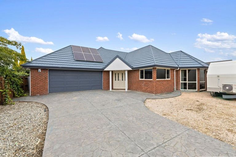 Photo of property in 21 Welsford Street, Woodend, 7610