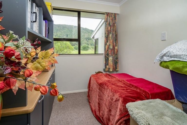 Photo of property in 196 Fairfax Street, Murchison, 7007