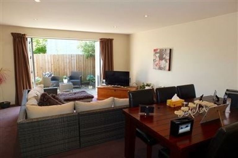 Photo of property in 506 Barbadoes Street, Edgeware, Christchurch, 8013