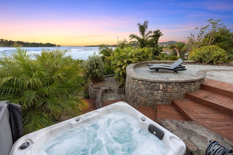 Photo of property in 177 Welcome Bay Road, Welcome Bay, Tauranga, 3112