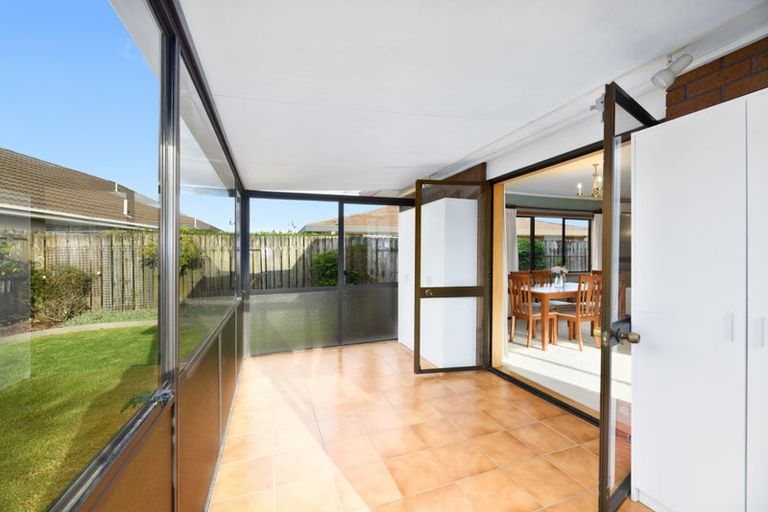 Photo of property in 2/4 Miriam Corban Heights, Henderson, Auckland, 0612