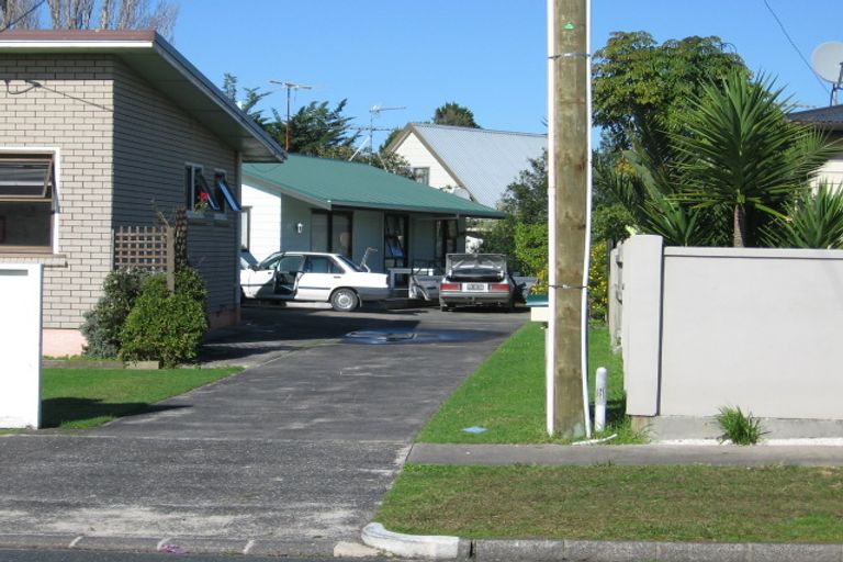 Photo of property in 30 Pine Road, Orewa, 0931