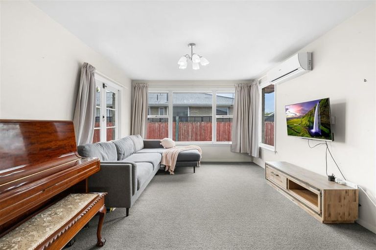 Photo of property in 38 Chedworth Avenue, Bishopdale, Christchurch, 8053