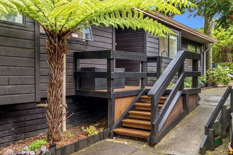 Photo of property in 21 Nyssa Place, Totara Heights, Auckland, 2105