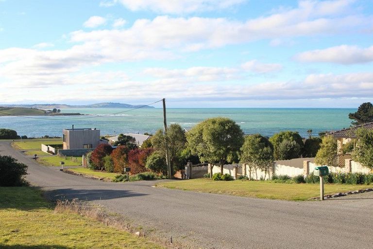Photo of property in 16 Nasmyth Street, Kakanui, Oamaru, 9495
