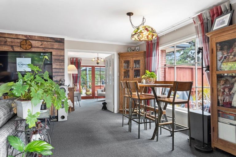 Photo of property in 104 Main North Road, Woodend, 7610