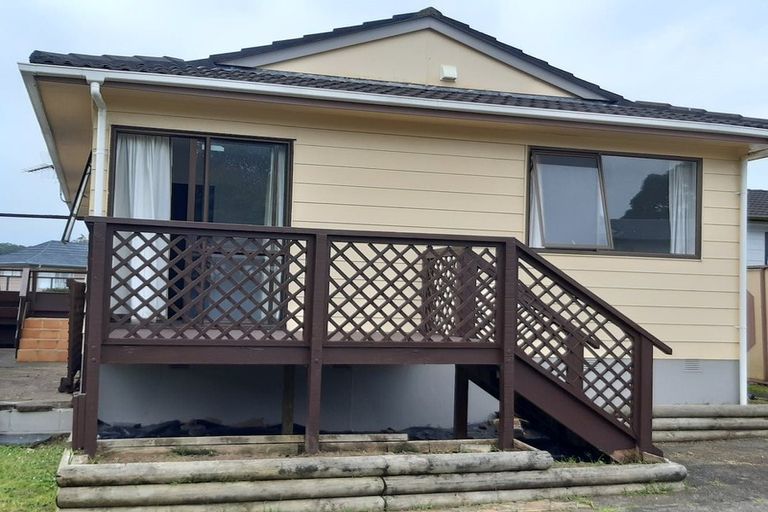 Photo of property in 11 Lyren Place, Half Moon Bay, Auckland, 2012