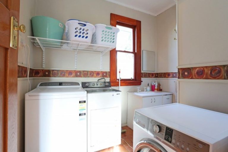 Photo of property in 156 Mackenzie Street, Winton, 9720