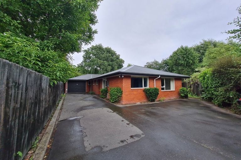 Photo of property in 33a Flay Crescent, Burnside, Christchurch, 8053