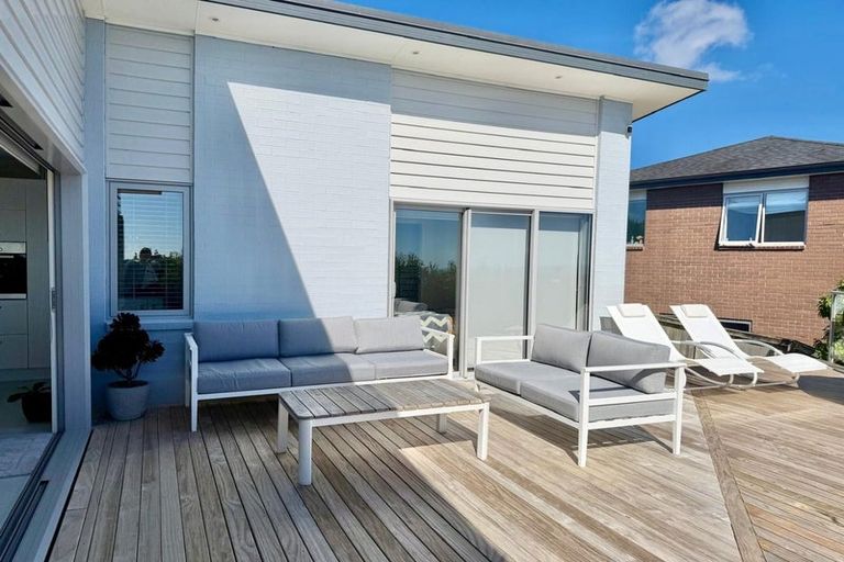 Photo of property in 25 Woodridge Drive, Stanmore Bay, Whangaparaoa, 0932