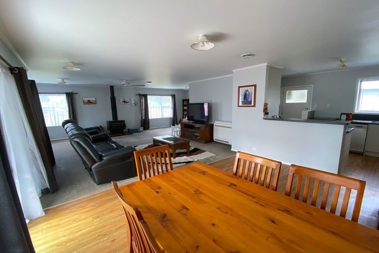 Photo of property in 44 College Road, Edgecumbe, 3120