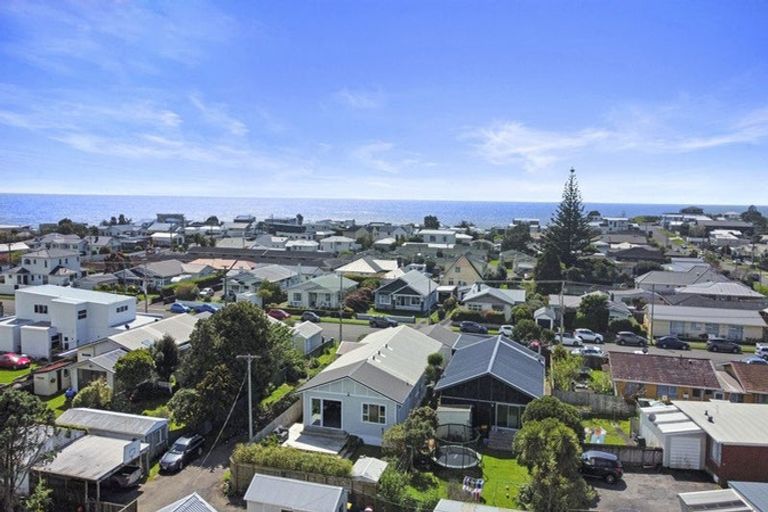 Photo of property in 12 Barriball Street, Fitzroy, New Plymouth, 4312