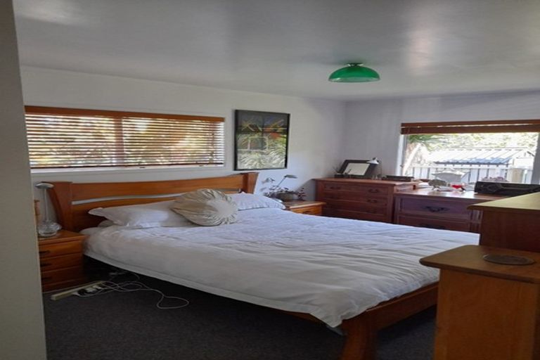 Photo of property in 22 Leaming Place, Clarks Beach, 2122